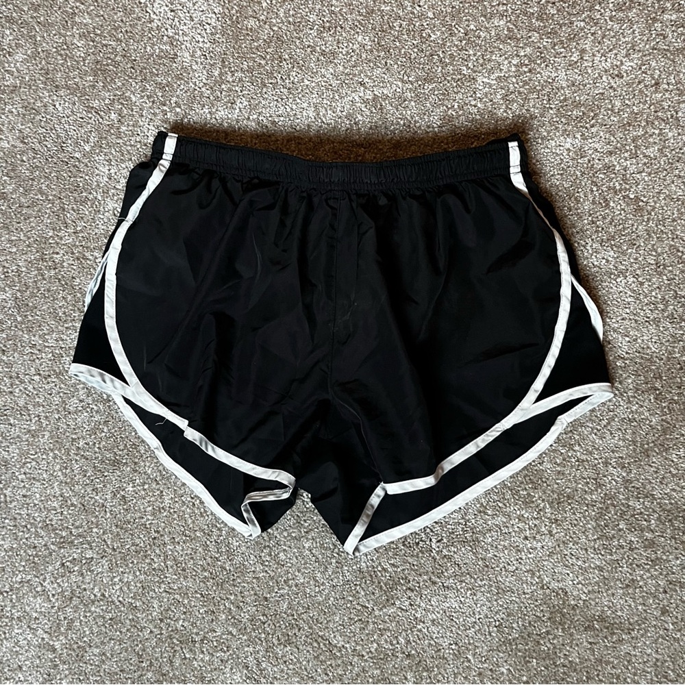 Free with bundle! Women’s 90 Degrees athletic shorts